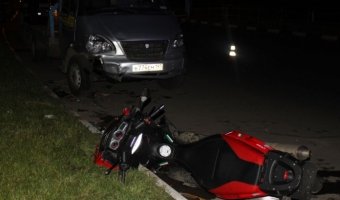 Мотоциклист погиб от столкновения с эвакуатором в Москве