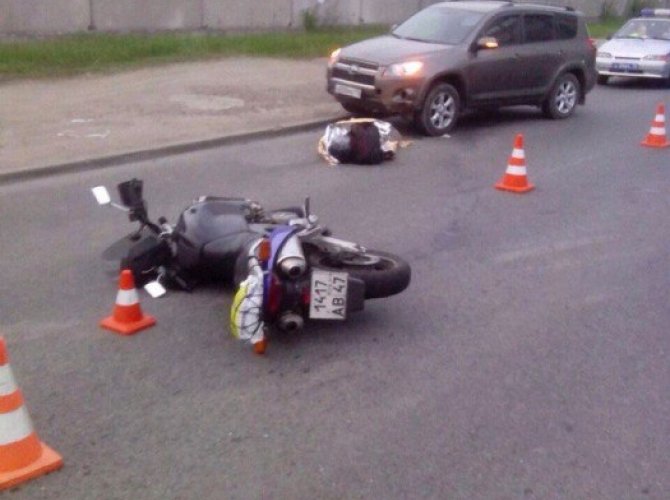 дтп мотоцикл санкт-петербург девятого января.jpg