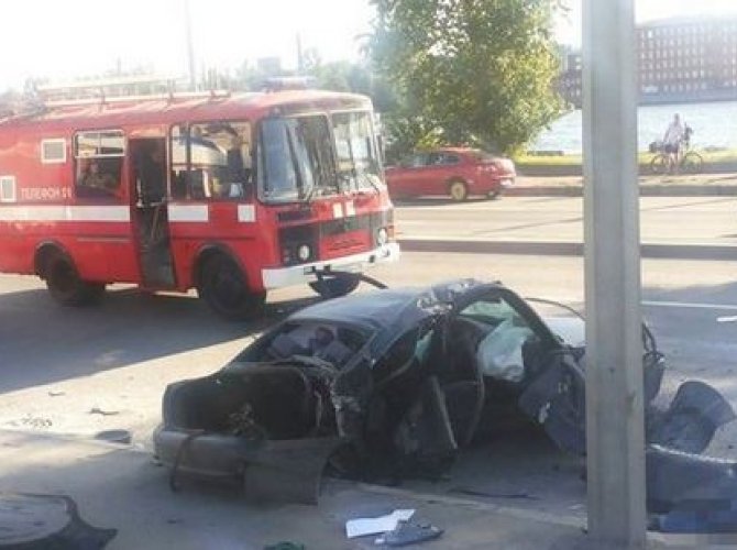 дтп санкт-петербург октябрьская набережная.JPG