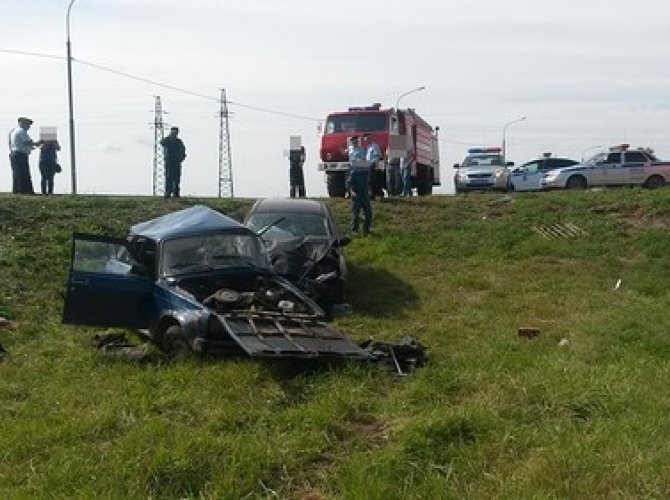 Два человека погибли и пятеро пострадали в ДТП на М-10 под Тверью 2.jpg