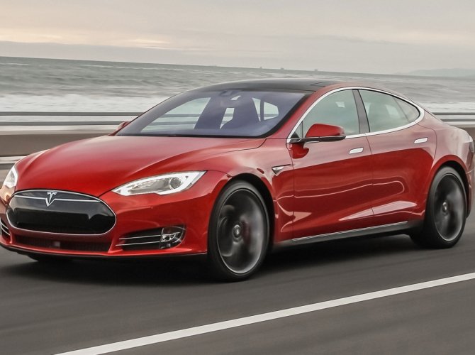 Tesla Model S 2.jpg