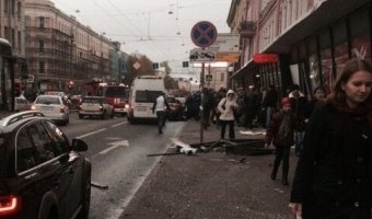В Санкт-Петербурге водитель уснул за рулем и сбил пять человек