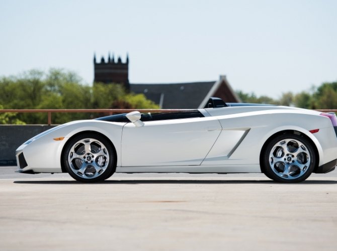 Уникальный Lamborghini Concept S не смогли продать на аукционе (2).jpg