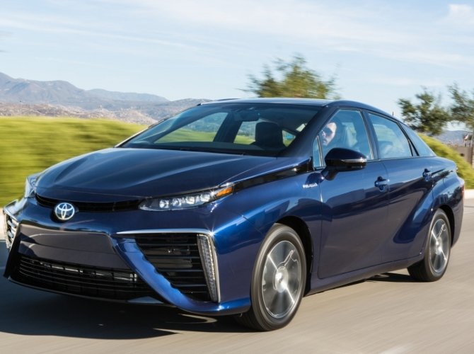 Toyota Mirai.jpg