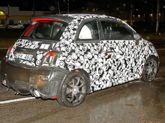 Fiat тестирует новый «заряженный» 500 Abarth (3).jpg