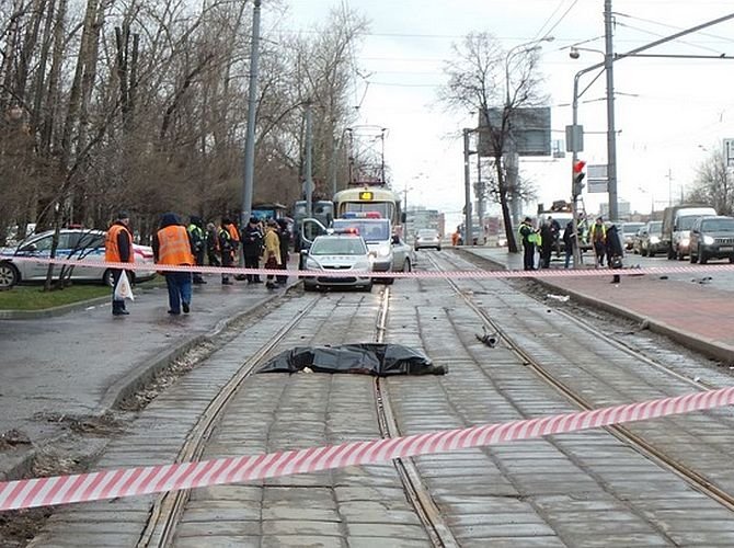 На юге Москвы «Газель» насмерть сбила пешехода (3).jpg