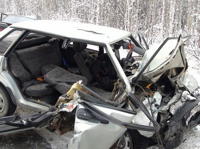 В Свердловской области в ДТП с двумя ВАЗами погибли три человека 2.jpg