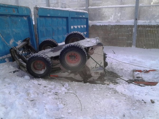 На ЗСД погиб водитель упавшего с высоты трактора (3).jpg