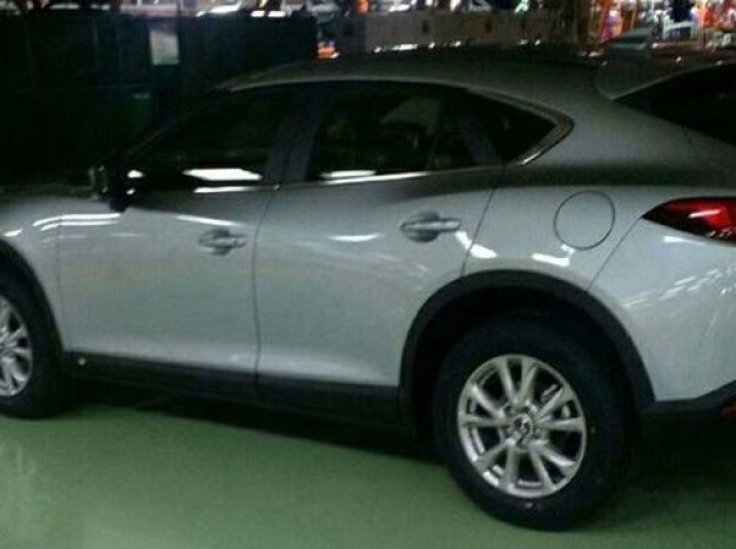 Новый кроссовер Mazda CX-4 заснят в Китае (3).jpg
