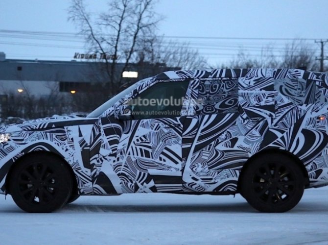 Land Rover Discovery заснят на зимних тестах (3).jpg