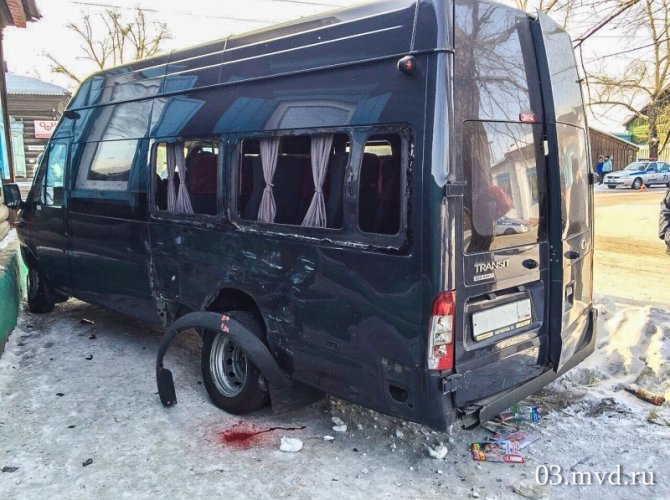 В Улан-Удэ в ДТП с маршрутками пострадали шесть человек (1).jpg