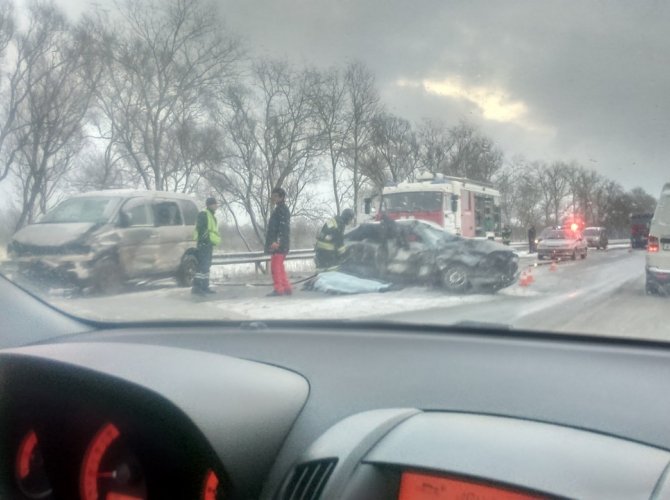 На Волхонском шоссе в ДТП погиб человек (1).jpg