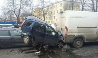 В ДТП на Лесном проспекте погиб водитель Suzuki