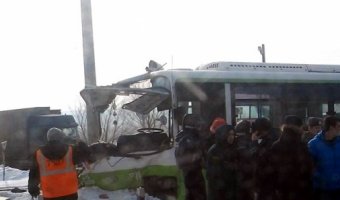 Под Ижевском при столкновении автобуса и поезда погибла кондуктор