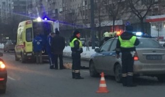 На улице Димитрова в Петербурге насмерть сбили женщину