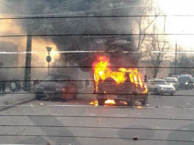 В Петрозаводске взорвался автомобиль 18.03 (6).jpg
