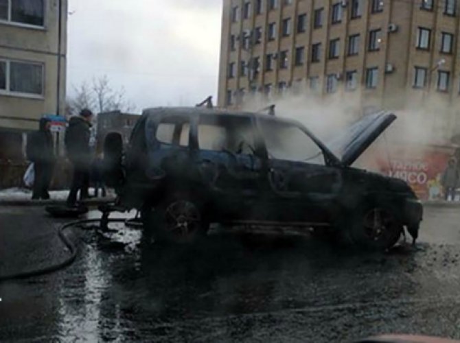 В Петрозаводске взорвался автомобиль 18.03 (1).jpg