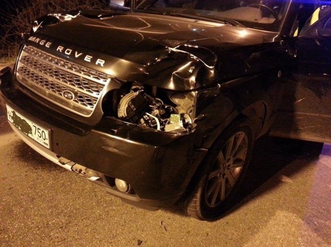 В Севастополе Range Rover насмерть сбил двух подростков (3).jpg