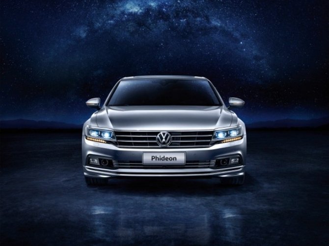 Volkswagen представил в Женеве новый седан Phideon 1.jpg