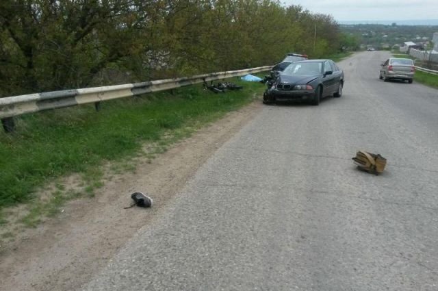 В ДТП с иномаркой на Ставрополье погиб байкер.jpg