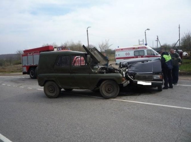 Под Тулой в ДТП пострадала семья с младенцем (1).jpg