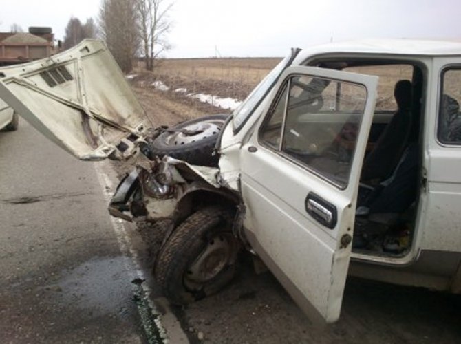 В Ярославском районе в ДТП пострадала женщина-водитель (2).jpg