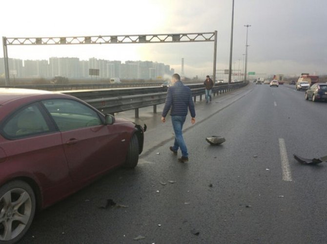Две массовые аварии на КАД в Петербурге (1).jpg