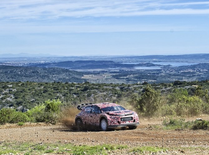 Citroen сделали раллийный автомобиль из еще не представленной модели Citroen C3 WRC 2017 (3).jpg