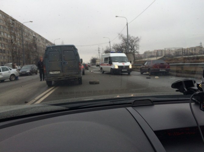 В ДТП на Белградской в Петербурге погиб водитель ВАЗа (3).jpg