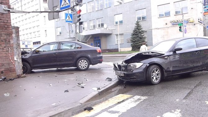 ДТП на Большом Сапсоньевском проспекте