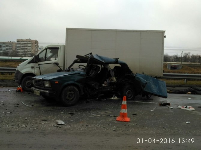 В ДТП на Белградской в Петербурге погиб водитель ВАЗа (6).jpg