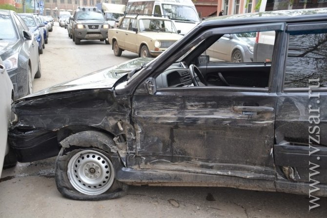 Массовое ДТП в Саратове блокировало движение общественного трнспорта