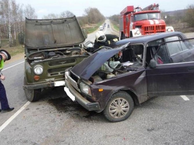 Под Тулой в ДТП пострадала семья с младенцем (2).jpg