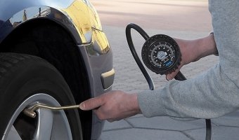 Подкачайте бюджет. Проверьте давление в шинах.