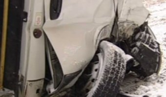 Десять человек пострадали в ДТП с микроавтобусом в Красноярском крае