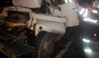 В Камешковском районе в ДТП погиб водитель грузовика