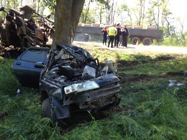 В ДТП в Егорлыкском районе погибли три человека (3).jpg