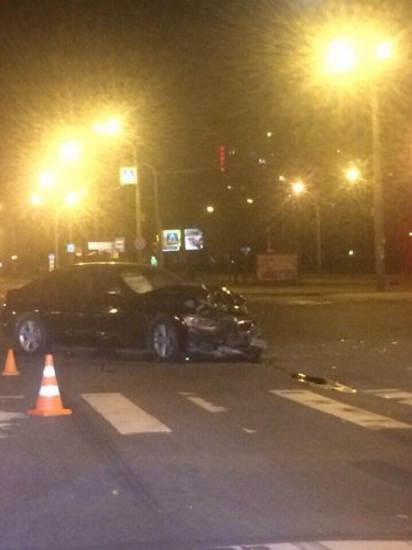 В Петербурге столкнулись BMW и Smart серьезно пострадала девушка (5).jpg