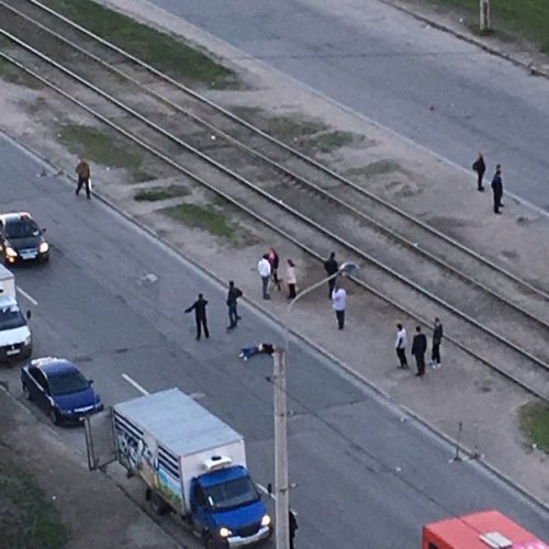 На Наставников в Петербурге водитель насмерть сбил пешехода и скрылся.jpg