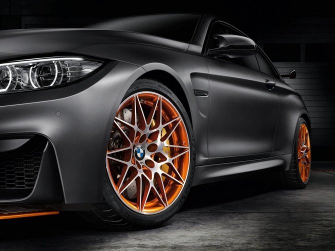 Купе BMW M4 GTS (6).jpg