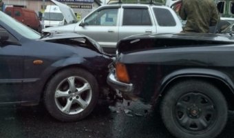 На Выборгском в Петербурге шоссе столкнулись четыре автомобиля