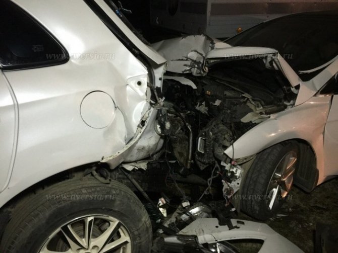 В Саратовской области три автомобиля врезались в КАМАЗ три человека погибли (1).jpg