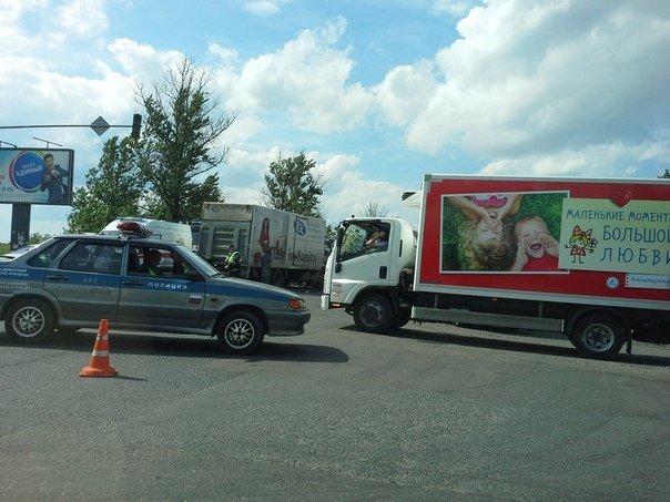 Для пострадавшего в ДТП на Московском шоссе водителя вызывали вертолет (4).jpg