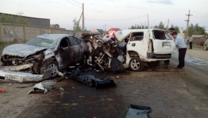 Два человека погибли в ДТП на Маганском тракте (1).jpg