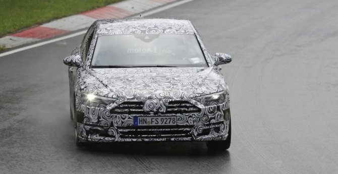 Седан Audi A8 нового поколения вышел на тесты (1).jpg