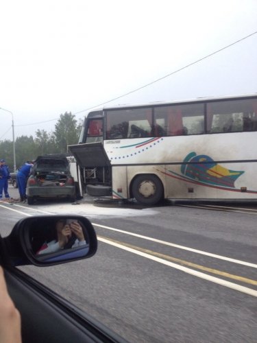 В ДТП с туристическим автобусом в Ленобласти погиб человек (1).jpg