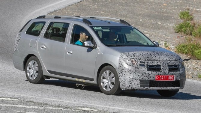 Обновленный седан Dacia Logan замечен на дорожных тестах (3).jpg
