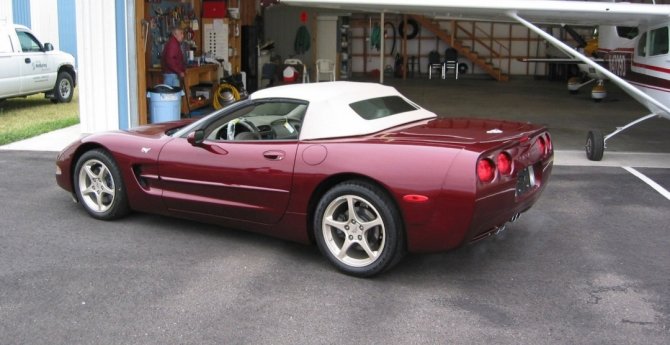 На продажу выставлен Chevrolet Corvette 2003 с пробегом 80 км (2).jpg