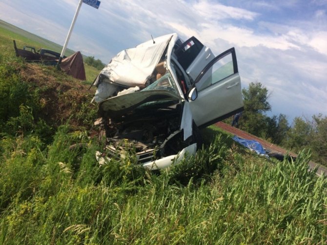 В ДТП в Большечерниговском районе погибли две женщины (4).jpg