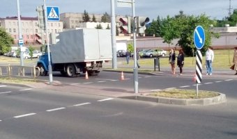 В Гродно грузовик насмерть сбил женщину возле перехода